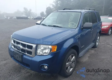 2008 Ford Escape Xlt z USA, uszkodzony, nr VIN 1FMCU93108KA80910